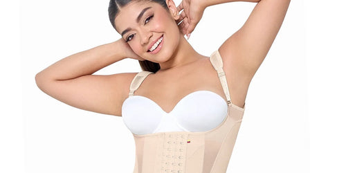 Detalle de la estructura frontal y los paneles de una faja