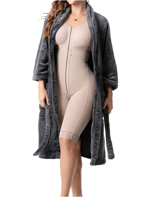 Be Shapy | Bata Postquirúrgica de Microfibra con Bolsillos para Drenes | Pijama Recovery Suave y Cómoda