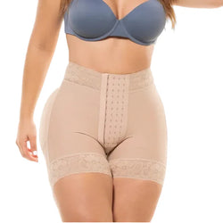 Salomé 613-B • Short girdle with butt and hip enhancement